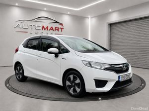HONDA FIT 2017 HYBRID AUTOMATIC - Image 3