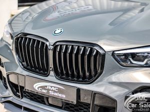 2023 BMW X5 45E M PERFORMANCE - Image 3