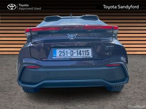 Toyota C-HR 2.0 PHEV HYBRID SPORT + // PANORAMIC R - Image 4