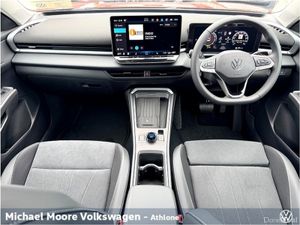 Volkswagen T-Roc STYLE 1.5TSI 116BHP MHEV AUTO - Image 2