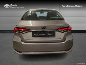 Toyota Corolla HYB LUNA SALOON - Image 4