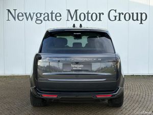 Land Rover Range Rover AUTOBIOGRAPHY - Image 4