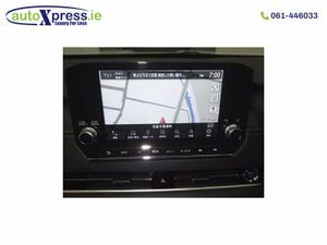 Mitsubishi Outlander PHEV 4WD G, Automatic, Revers - Image 4