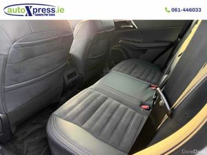 Mitsubishi Outlander PHEV 4WD G, Automatic, Revers - Image 2