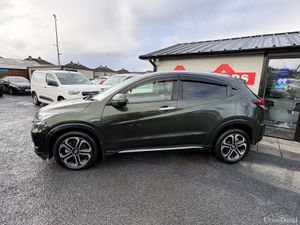 2017 HONDA VEZEL SENSING AWD - Image 3