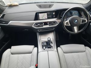BMW X5 xDrive45e xLine - Image 4