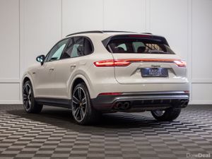 222 Porsche Cayenne 3.0 V6 E-Hybrid 5 Seat N1 - Image 4