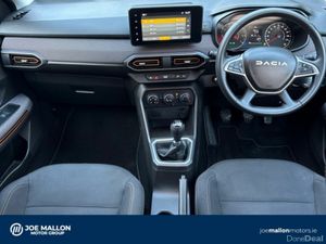 Dacia Sandero Stepway TCe 90 STEPWAY Comfort - Image 4