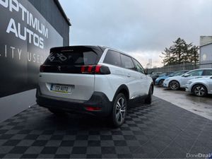 Peugeot 5008 Peugeot 5008, 7 seater, fully loaded - Image 3
