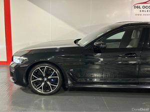BMW 5-Series G31 M SPORT MHEV AUTO 520 D TOURING - Image 2