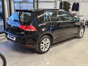 15 VOLKSWAGEN GOLF AUTOMATIC - Image 3