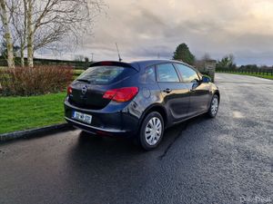Opel Astra (NCT TESTED AND TAXED)!!! - Image 3