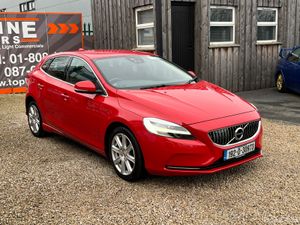 ///VOLVO V40 2.0 DIESEL//HUGE SPEC//AUTO// - Image 4