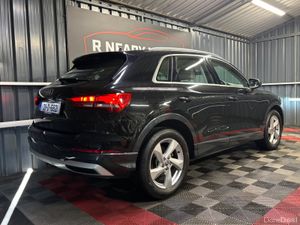 2021 Audi Q3 35 TFSI 150HP SE Manual Low KMS - Image 3