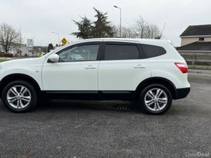 ABSOLUTELY IMMACULATE AND STUNNING 7 SEATER - Image 4