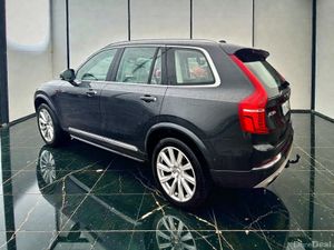 Volvo XC90 D5 (235hp) AWD Inscription Geartronic - Image 2