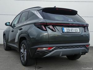 Hyundai Tucson 2WD Executive Plus - Image 3