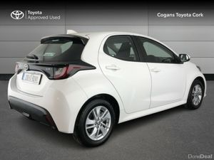 Toyota Yaris Hybrid Luna - Image 2