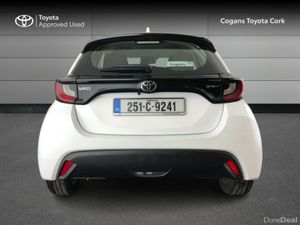 Toyota Yaris Hybrid Luna - Image 4
