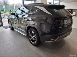 Hyundai Tucson PLATINUM PHEV  - Only 4,000 Km - To - Image 4