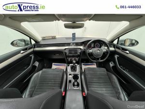 Volkswagen Passat 2.0 TDI BLUMOTION, Panoramic Sun - Image 2