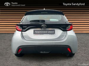 Toyota Yaris HYBRID LUNA // REAR CAMERA // TOYOTA - Image 4