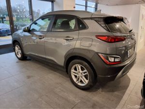 Hyundai KONA COMFORT ** Only 10000 km ** - Image 3