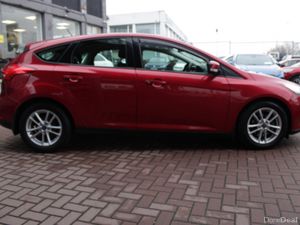 Ford Focus 2016 RED - Image 3