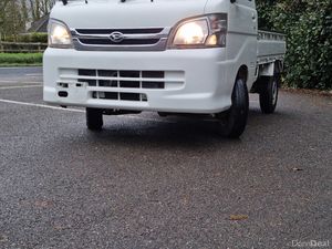 Daihatsu Hijet 2014 4WD - Image 3