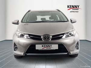 Toyota Auris *Deposit taken*1.4 D-4D AURA TS 4DR - Image 2