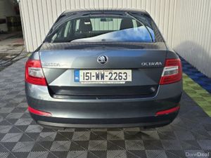 2015 Skoda Octavia 1.2 TSI Active - Image 4