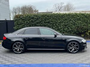 Audi A4 S-LINE 2.0 TFSI // NEW 19" S-LINE ALLOYS / - Image 2