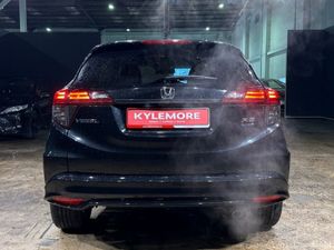 Honda Vezel RS EDITION - BLACK HALF LEATHER - PADD - Image 4