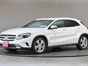 Mercedes-Benz GLA GLA 180 **POWERED TAILGATE**HALF - Image 4