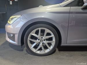 SEAT Leon FR TECHNOLOGY TDI - Image 2