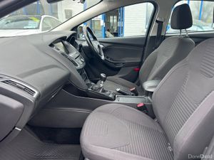 2016 FORD FOCUS SALOON 1.6TDI STYLE VERY LOW KMS - Image 4