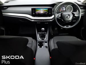 Skoda Octavia **TINY MILEAGE**AMBITION--2.0TDI 115 - Image 2