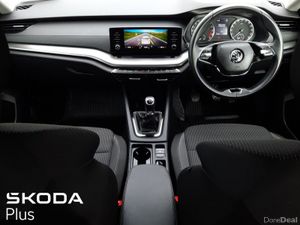 Skoda Octavia **TINY MILEAGE**AMBITION--2.0TDI 115 - Image 2