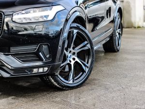 STUNNING 2017 VOLVO XC90 R-DESIGN D5 AWD - Image 2