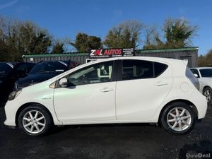 12 TOYOTA AQUA PUSH START - Image 4