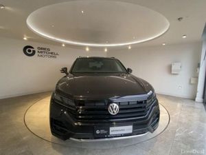 Volkswagen Touareg 3.0 V6 TDI 4Motion Black Editio - Image 2