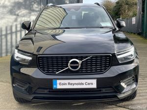 Volvo XC40 R-DESIGN T4 RECHARGE PHEV 1 OWNER - Image 3