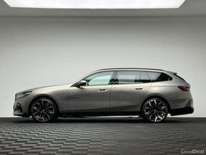 BMW 5-Series 530E M SPORT TOURING *PAN ROOF* - Image 4