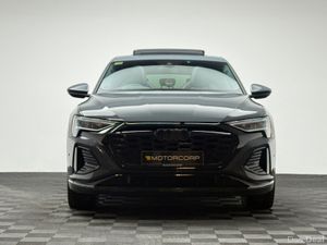 Audi Q8 e-tron S LINE 50 E-TRON *PAN ROOF* - Image 2