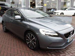 2.0D4 SE DYNAMIC EDITION  5DR HATCHBACK AUTO // AS - Image 2
