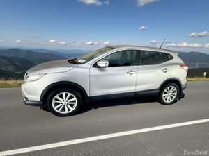2015 Nissan Qashqai 1.5 DSL SV - Image 2