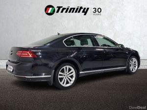 Volkswagen Passat ** HIGHLINE ** 2.0 TDI ** 150HP - Image 3