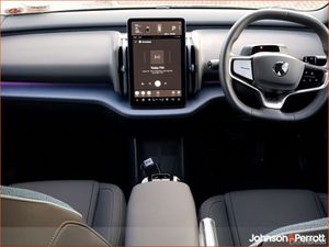 Volvo EX30 69 kWh 272bhp Extended Range PLus - Image 2