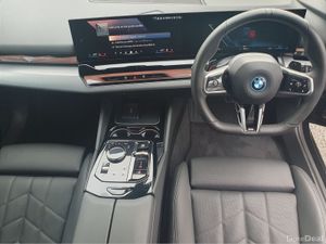 BMW 5-Series 530e M Sport Touring - Image 4