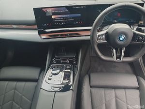 BMW 5-Series 530e M Sport Touring - Image 4